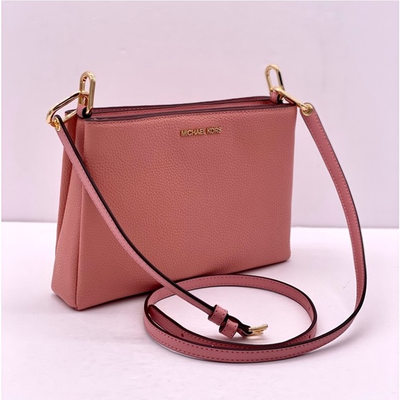 MICHAEL KORS TRISHA
MEDIUM TRIPLE COMPARTMENT
CROSSBODY PRIMROSE - Picture 11 of 14